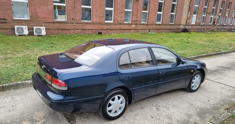Lexus GS cena 41500 przebieg: 209000, rok produkcji 1994 z Wrocław małe 466